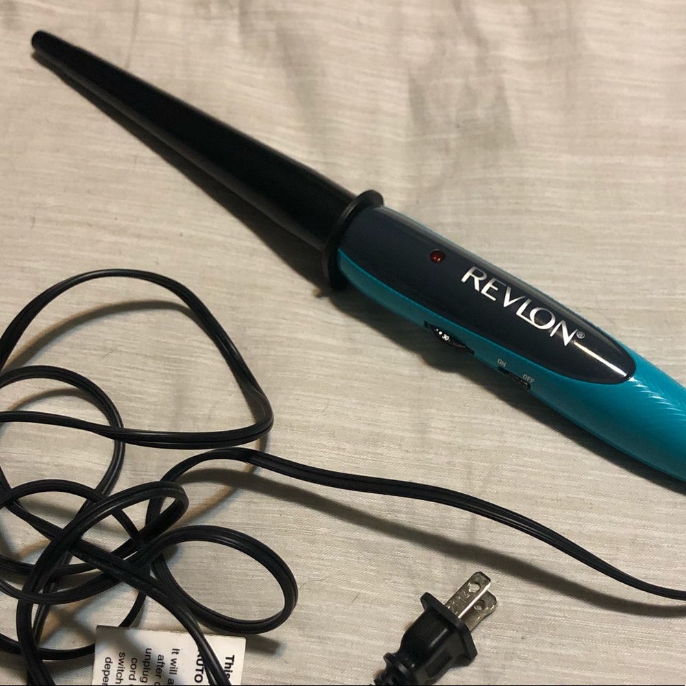 Revlon Curling Wand 1” - 1/2”